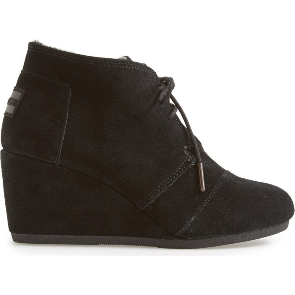 Tom’s desert wedge bootie